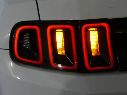 Ford Mustang - przeróbka lamp z USA na EU