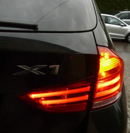BMW X1  (F48) - modyfikacja kierunkowskazów tył